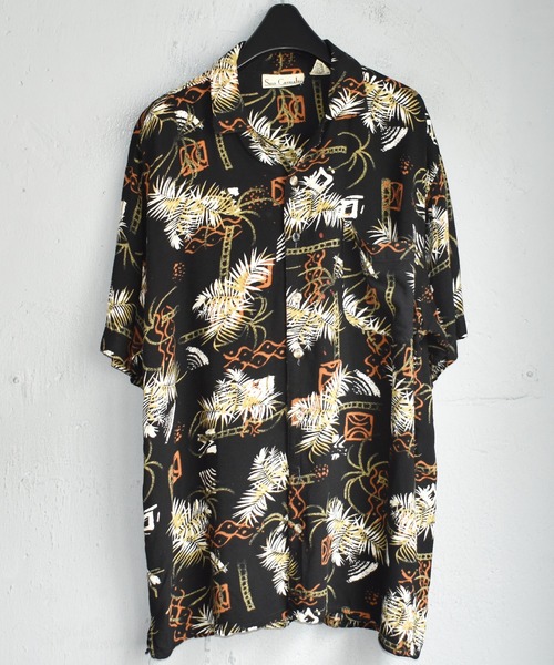 VINTAGE(ヴィンテージ)の「【ヴィンテージ古着】SUN CASUALS 総柄 アロハシャツ(シャツ/ブラウス・メンズ・ブラック・MEDIUM)」の1枚目の写真