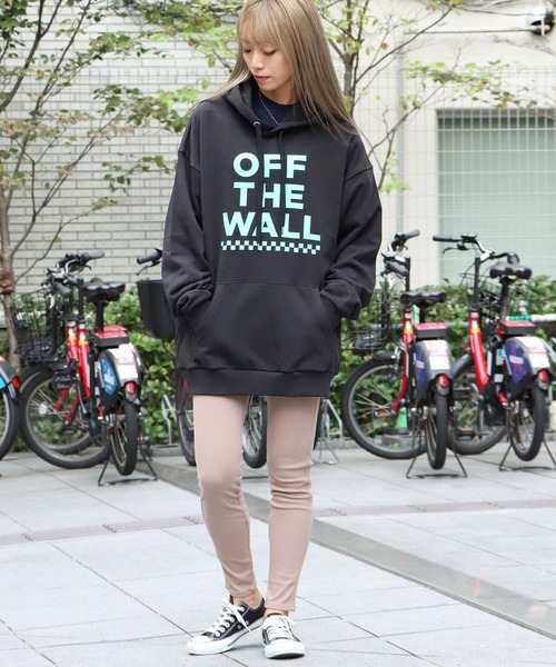 VANS(バンズ)の「VANS/ヴァンズ M VANS OTW Hoodie Sweat パーカー フロントロゴ フーディー(パーカー・メンズ・ブラック/ベージュ/グレー・M/L/XL)」の18枚目の写真