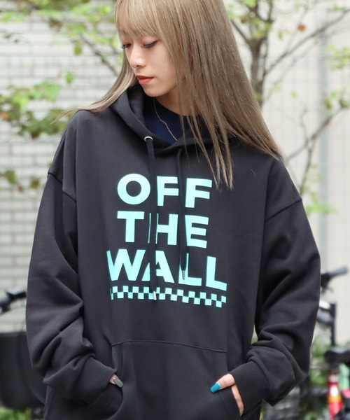 VANS(バンズ)の「VANS/ヴァンズ M VANS OTW Hoodie Sweat パーカー フロントロゴ フーディー(パーカー・メンズ・ブラック/ベージュ/グレー・M/L/XL)」の21枚目の写真