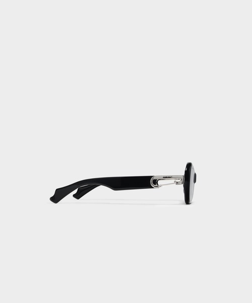 AMBUSH（アンブッシュ）の「GENTLE MONSTER x AMBUSH CARABINER 2（サングラス・メンズ・ブラック/ライトブルー・FREE）」の8枚目の写真