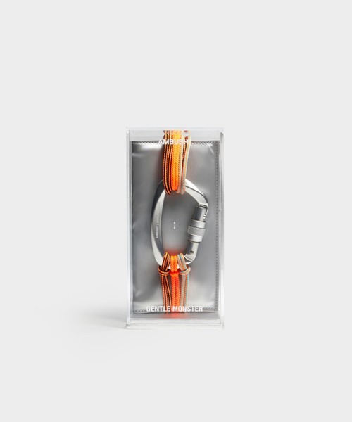 AMBUSH（アンブッシュ）の「GENTLE MONSTER x AMBUSH CARABINER 2（サングラス・メンズ・ブラック/ライトブルー・FREE）」の6枚目の写真
