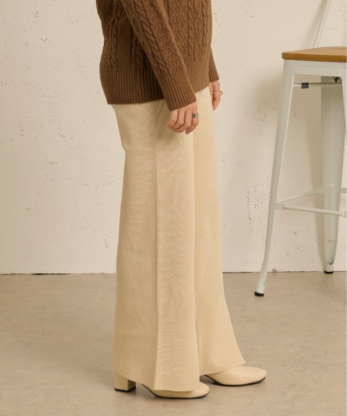 Ambre Neige（アンブルネージュ）の「セットアップ（Vネックニット×ニットパンツ）／【WEB/EC限定商品】（セットアップ・レディース・ダークブラウン/アイボリー/ライトブラウン・FREE）」の9枚目の写真