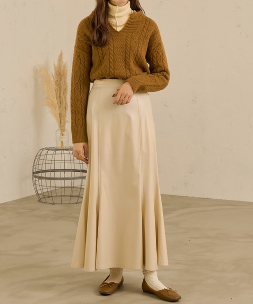 Ambre Neige（アンブルネージュ）の「セットアップ（Vネックニット×ニットパンツ）／【WEB/EC限定商品】（セットアップ・レディース・ダークブラウン/アイボリー/ライトブラウン・FREE）」の17枚目の写真