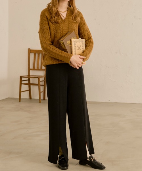 Ambre Neige（アンブルネージュ）の「セットアップ（Vネックニット×ニットパンツ）／【WEB/EC限定商品】（セットアップ・レディース・ダークブラウン/アイボリー/ライトブラウン・FREE）」の4枚目の写真