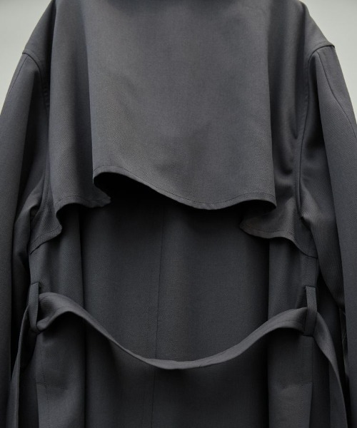 LIDNM(リドム)の「WOOL GABA TRENCH COAT(トレンチコート・メンズ・チャコールグレー・SMALL/LARGE/MEDIUM)」の20枚目の写真