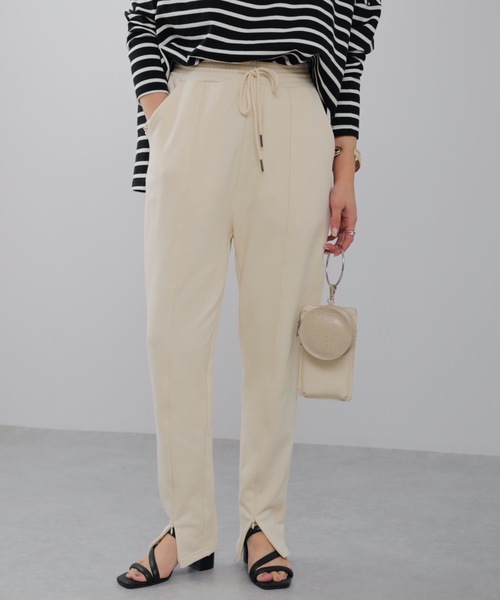 ap retro(アプレトロ)の「【apretro】スウェットジョガーパンツ / スリットジョガーパンツ/ジョグパンツ(スウェットパンツ・レディース・アイボリー/オートミール/ブラック/グレイッシュベージュ・FREE)」の7枚目の写真