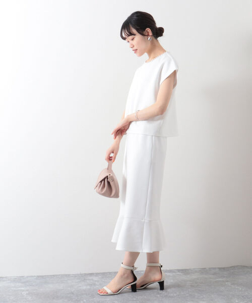 NOLLEY’S（ノーリーズ）の「◇【WEB限定】パール付きダンボールブラウス（シャツ/ブラウス・レディース・ブラック/ネイビー/オフホワイト・FREE）」の5枚目の写真
