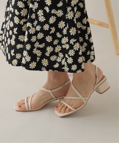 frames RAY CASSIN（フレームスレイカズン）の「スクエアトゥスムースサンダル（サンダル・レディース・ベージュ/ブラック/グリーン・X-LARGE/LARGE/SMALL/MEDIUM）」の13枚目の写真