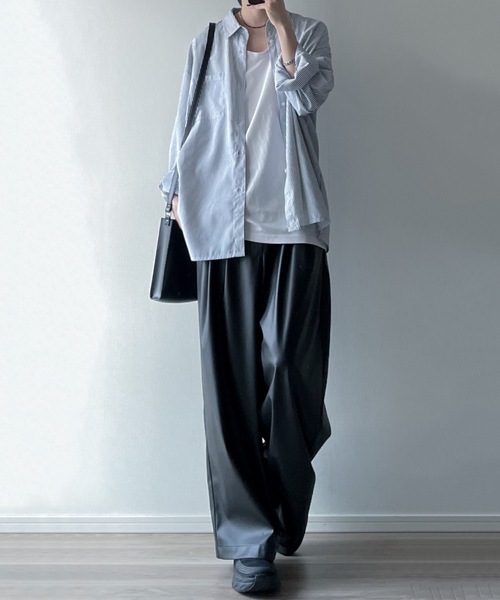 LILL（リル）の「ビッグシルエットドレープリラクシング長袖シャツ（シャツ/ブラウス・メンズ・ブラック/チャコールグレー/サックスブルー/ホワイト/ネイビー/ライトグレー/ブラウン/ホワイト×ブラック/ブラック×ホワイト/ブルー系/ブラック系/ホワイト系・L/XL/S/M）」の18枚目の写真