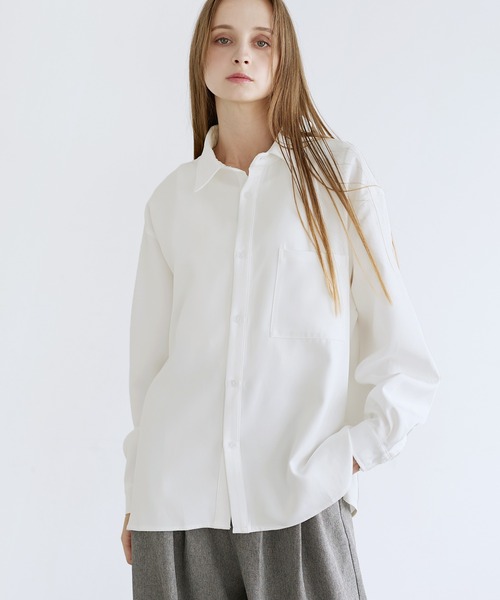 LILL(リル)の「ルーズシルエットドレープリラクシング長袖シャツ(シャツ/ブラウス・メンズ・その他1/チャコールグレー/サックスブルー/ホワイト/ネイビー/ライトグレー/ブラウン/ホワイト×ブラック/ブラック×ホワイト/ブルー系/ブラック系/ホワイト系・L/XL/S/M)」の22枚目の写真