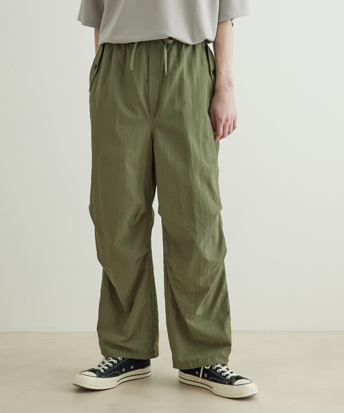 JUNRED（ジュンレッド）の「【トレンド・シャカパン】ニータックパラシュートパンツ（カーゴパンツ・メンズ・ブラック/カーキ・S/M/L）」の18枚目の写真