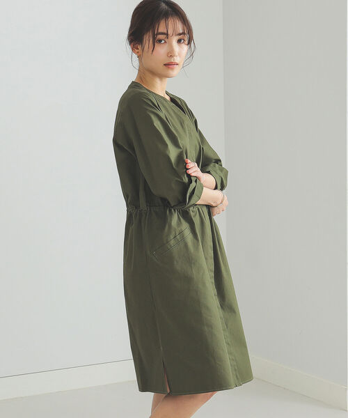BEAMS HEART（ビームスハート）の「BEAMS HEART / ノーカラー ドロスト ワンピース（ワンピース・レディース・ベージュ/オリーブ/ネイビー/ホワイト系その他5・FREE）」の15枚目の写真