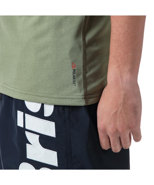 F.C.Real Bristol（エフシーレアルブリストル）の「POLARTEC POWER DRY AUTHENTIC LOGO TEE（Tシャツ/カットソー・メンズ・ネイビー/ブラック/カーキ・MEDIUM/SMALL/LARGE/X-LARGE）」の13枚目の写真