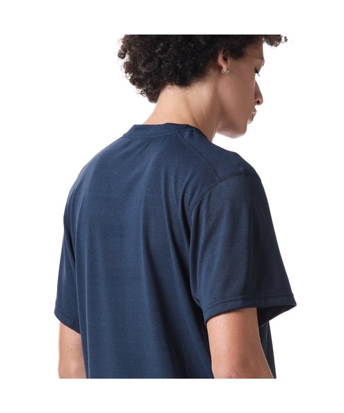 F.C.Real Bristol（エフシーレアルブリストル）の「POLARTEC POWER DRY AUTHENTIC LOGO TEE（Tシャツ/カットソー・メンズ・ネイビー/ブラック/カーキ・MEDIUM/SMALL/LARGE/X-LARGE）」の17枚目の写真