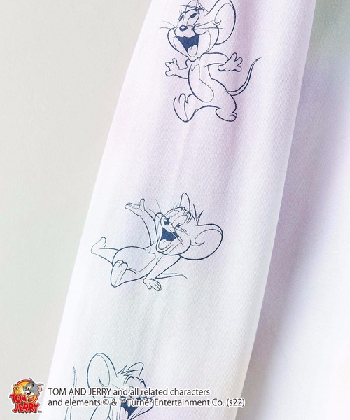 Tom＆Jerry（トムアンドジェリー）の「【OUTDOOR PRODUCTS】【TOM AND JERRY /トムとジェリー】袖プリント ロンT（Tシャツ/カットソー・メンズ・レッド/ホワイト/グリーン系その他/ベージュ/ダークグリーン/ブルー・LARGE/X-LARGE/MEDIUM）」の16枚目の写真