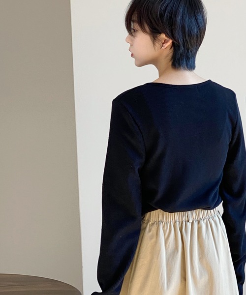 by muni:r（バイ ムニール）の「ラブリーリブフリルカーディガン（Tシャツ/カットソー・レディース・ブラック/ベージュ・FREE）」の10枚目の写真