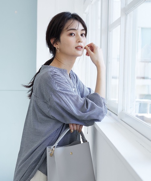 CRAFT STANDARD BOUTIQUE(クラフトスタンダードブティック)の「スキッパーバックギャザーブラウス *(シャツ/ブラウス・レディース・ブルー系その他6/ブルー系その他4/チェック・M/L)」の3枚目の写真