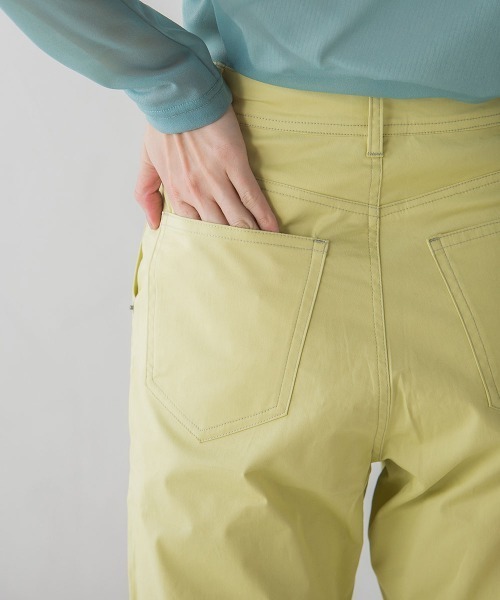 MAYSON GREY(メイソングレイ)の「【socolla】カラーテーパードパンツ≪洗濯機で洗える≫(スラックス・レディース・オフホワイト/オレンジ/イエロー・M/S)」の11枚目の写真