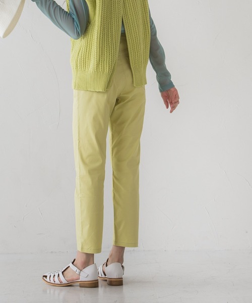 MAYSON GREY(メイソングレイ)の「【socolla】カラーテーパードパンツ≪洗濯機で洗える≫(スラックス・レディース・オフホワイト/オレンジ/イエロー・M/S)」の14枚目の写真