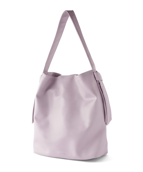 ANEMONE（アネモネ）の「レザー調ノットワンハンドルトートバッグ（トートバッグ・レディース・アイボリー/ブルー/グレイッシュベージュ/ブラウン/オレンジ/ブラック/オフホワイト/ライトイエロー/パープル/グリーン/ワイン/シルバー/ライトグレー/ネイビー/イエロー・FREE）」の20枚目の写真