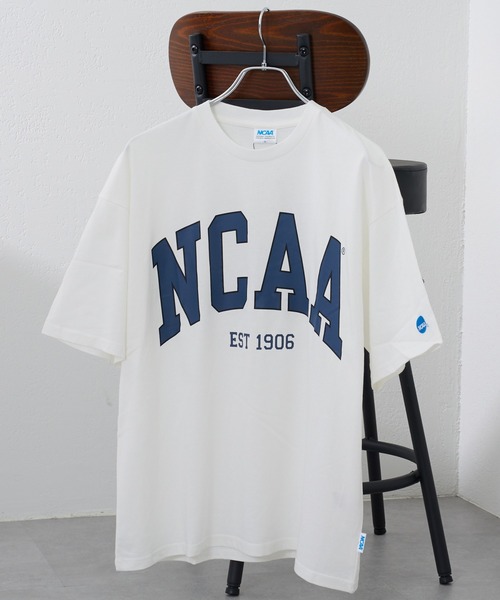 CIAOPANIC TYPY（チャオパニックティピー）の「【NCAA】ビッグロゴTEE（Tシャツ/カットソー・メンズ・ホワイト/グレー/ブルー・MEDIUM/LARGE）」の2枚目の写真