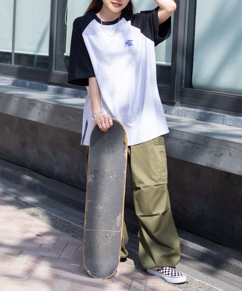 WEGO（ウィゴー）の「WEGO/ヴィンテージラグランBIGT（Tシャツ/カットソー・レディース・ブラック系その他/ブラック・MEDIUM/SMALL）」の5枚目の写真