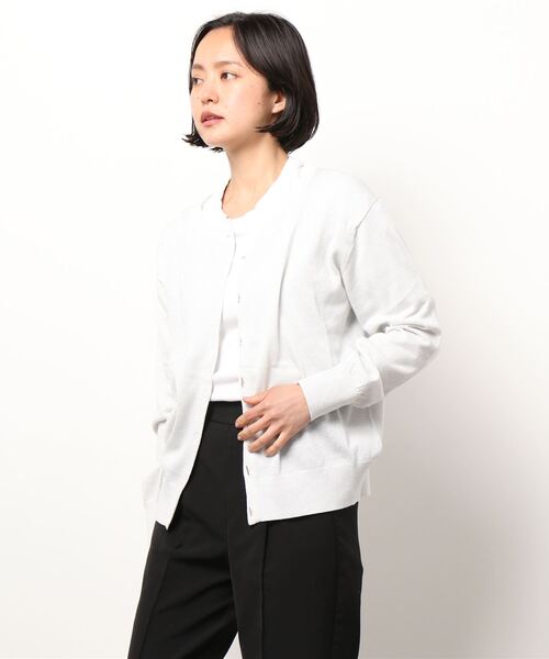 Te chichi（テチチ）の「Tバーボタンクルーネックカーディガン（カーディガン/ボレロ・レディース・ブラック/オフホワイト/シルバー/ブルー・ﾌﾘ-）」の7枚目の写真