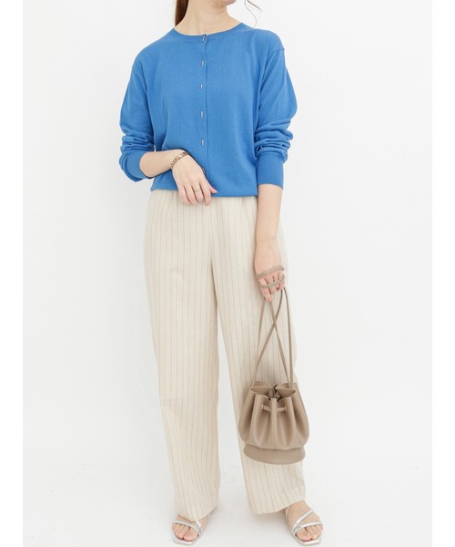 Te chichi（テチチ）の「Tバーボタンクルーネックカーディガン（カーディガン/ボレロ・レディース・ブラック/オフホワイト/シルバー/ブルー・ﾌﾘ-）」の15枚目の写真