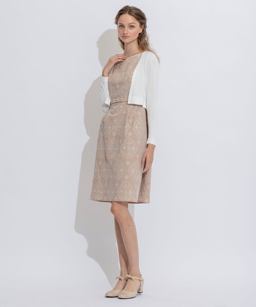 TOCCA(トッカ)の「【洗える!】AIRLY BOLERO ボレロ(カーディガン/ボレロ・レディース・アイボリー系/ベージュ系/ネイビー系/ライトグリーン系・MEDIUM/X-SMALL)」の6枚目の写真