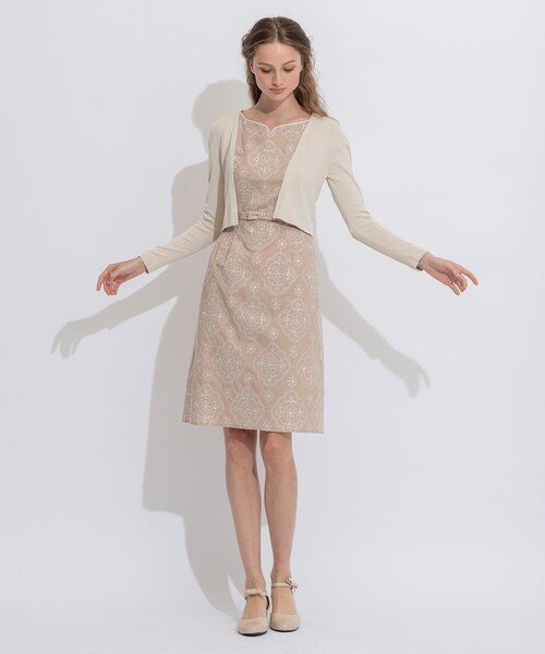 TOCCA(トッカ)の「【洗える!】AIRLY BOLERO ボレロ(カーディガン/ボレロ・レディース・アイボリー系/ベージュ系/ネイビー系/ライトグリーン系・MEDIUM/X-SMALL)」の8枚目の写真