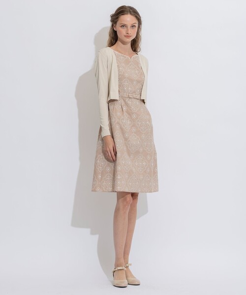 TOCCA(トッカ)の「【洗える!】AIRLY BOLERO ボレロ(カーディガン/ボレロ・レディース・アイボリー系/ベージュ系/ネイビー系/ライトグリーン系・MEDIUM/X-SMALL)」の9枚目の写真