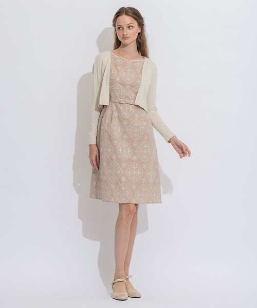 TOCCA(トッカ)の「【洗える!】AIRLY BOLERO ボレロ(カーディガン/ボレロ・レディース・アイボリー系/ベージュ系/ネイビー系/ライトグリーン系・MEDIUM/X-SMALL)」の10枚目の写真