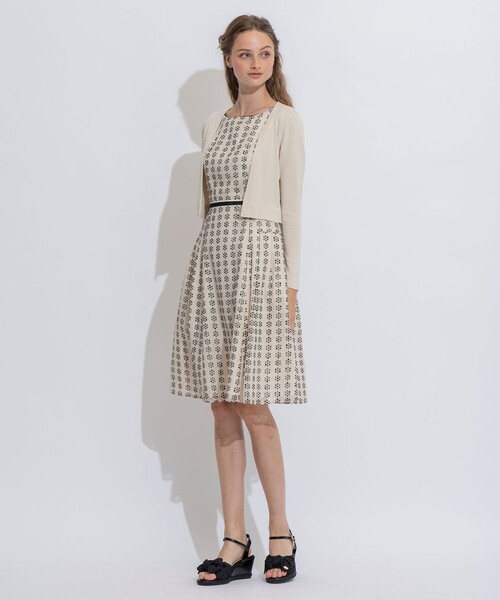 TOCCA(トッカ)の「【洗える!】AIRLY BOLERO ボレロ(カーディガン/ボレロ・レディース・アイボリー系/ベージュ系/ネイビー系/ライトグリーン系・MEDIUM/X-SMALL)」の11枚目の写真