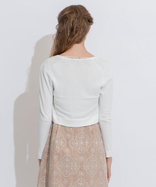 TOCCA(トッカ)の「【洗える!】AIRLY BOLERO ボレロ(カーディガン/ボレロ・レディース・アイボリー系/ベージュ系/ネイビー系/ライトグリーン系・MEDIUM/X-SMALL)」の19枚目の写真