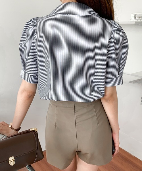 Diosfront（ディオスフロント）の「パワーショルダー開襟ストライプシャツ（シャツ/ブラウス・レディース・ブラック/ネイビー/グリーン・M/L）」の11枚目の写真