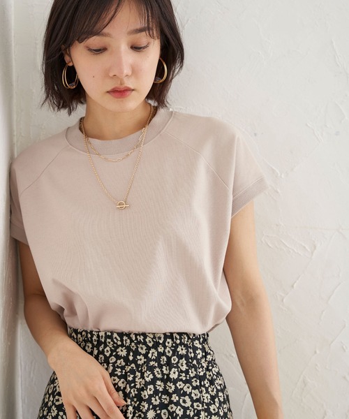 BELLUNA PLUS(ベルーナ)の「汗ジミ対策ハイネック切替デザインプルオーバー(Tシャツ/カットソー・レディース・ブラック/オリーブ/グレイッシュベージュ/チャコール・MEDIUM/LARGE/X-LARGE)」の8枚目の写真