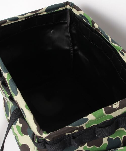 A BATHING APE(アベイシングエイプ)の「ABC CAMO BAPE CONTAINER BAG M(エコバッグ/サブバッグ・メンズ・グリーン・FREE)」の6枚目の写真