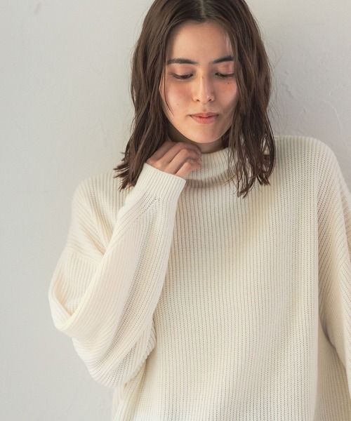 LEPSIM（レプシィム）の「7ゲージボトルネック満たされニット　294943（ニット/セーター・レディース・ダークブラウン/イエロー/ブルー/ブラック/ボルドー/マスタード/オフホワイト・FREE）」の10枚目の写真