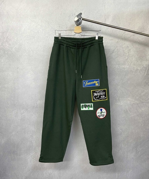 Beno(ビーノ)の「TCライト裏毛 ランダムワッペン ワイドスウェットパンツ(スウェットパンツ・メンズ・ロイヤルブルー/ブラック/オフホワイト/杢グレー/グリーン・M/L)」の4枚目の写真