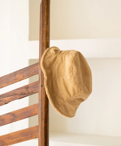 koe（コエ）の「フェイクスエードｘファーハット*（ハット・レディース・キャメル/ブラック/ライトベージュ・FREE）」の4枚目の写真