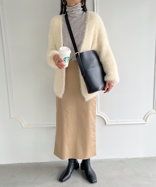 MYMOOD.(マイムード)の「【A4サイズ収納可自立型】外ポケット付き PU バケツショルダーバッグ(ショルダーバッグ・レディース・ブラック/ブラウン/ダークブラウン/グレイッシュベージュ/クリーム・FREE)」の13枚目の写真