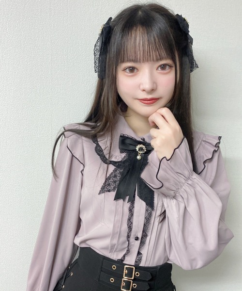 ROJITA（ロジータ）の「ブローチ付きフリルブラウス（シャツ/ブラウス・レディース・ホワイト/ブラック/ピンク・FREE）」の5枚目の写真