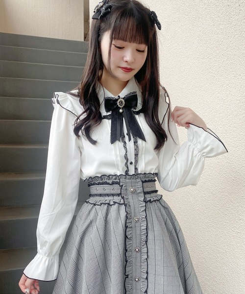 ROJITA（ロジータ）の「ブローチ付きフリルブラウス（シャツ/ブラウス・レディース・ホワイト/ブラック/ピンク・FREE）」の17枚目の写真