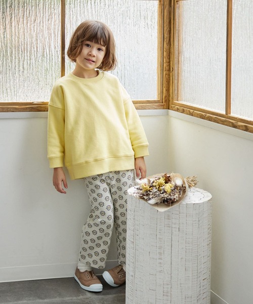 URBAN RESEARCH DOORS（アーバンリサーチドアーズ）の「裏起毛クルーネックスウェット(KIDS)（スウェット・キッズ・チャコールグレー/イエロー・120/135/150/105）」の3枚目の写真
