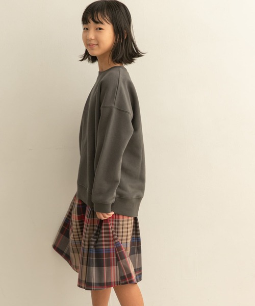 URBAN RESEARCH DOORS（アーバンリサーチドアーズ）の「裏起毛クルーネックスウェット(KIDS)（スウェット・キッズ・チャコールグレー/イエロー・120/135/150/105）」の19枚目の写真