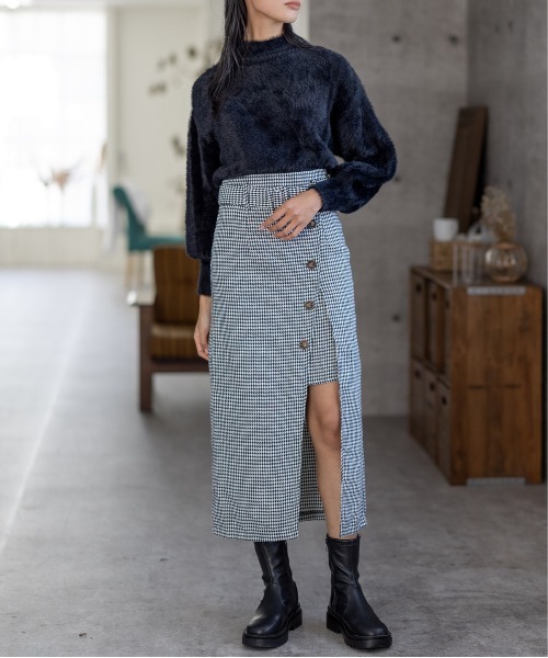 clear（クリア）の「フェザーハイネックニットトップス（ニット/セーター・レディース・アイボリー/ブラック/ブルー/ラベンダー/ベージュ/イエロー/グリーン・F）」の11枚目の写真