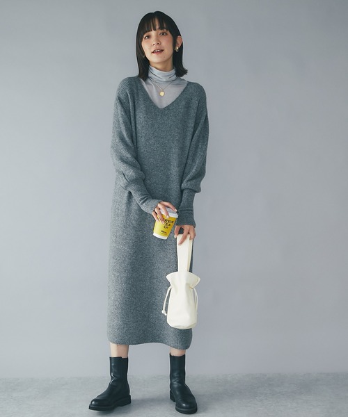 RIVE DROITE(リヴドロワ)の「モヘア風の表情のある素材が魅力/ボリュームスリーブニットワンピース(ワンピース・レディース・サックスブルー/チャコールグレー・FREE)」の20枚目の写真