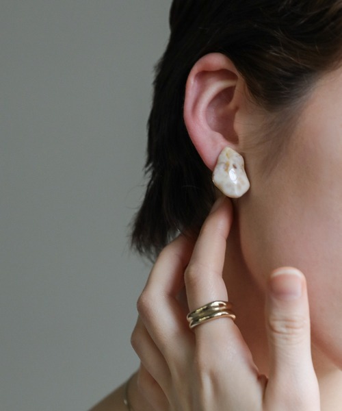 select MOCA（セレクトモカ）の「アシンメトリークリアイヤリング（イヤリング・レディース・ベージュ/アイボリー/クリア・FREE）」の14枚目の写真