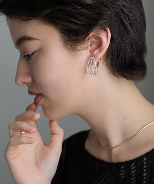 select MOCA（セレクトモカ）の「アシンメトリークリアイヤリング（イヤリング・レディース・ベージュ/アイボリー/クリア・FREE）」の17枚目の写真