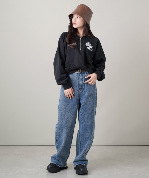 SPINNS（スピンズ）の「【5色展開】ワイドデニムパンツ　ボリュームデニム（デニムパンツ・レディース・ブラック/ブラック系その他/グレー系その他/ブルー系その他/ブルー・S/M）」の11枚目の写真